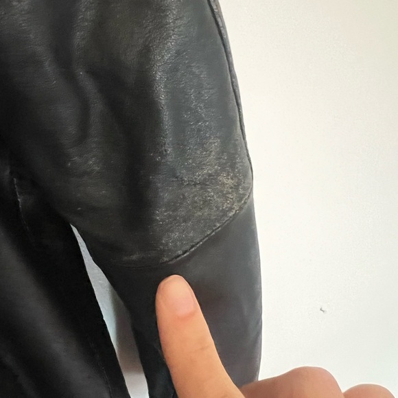 Vintage Wilson Black Leather Jacket - Picture 9 of 10